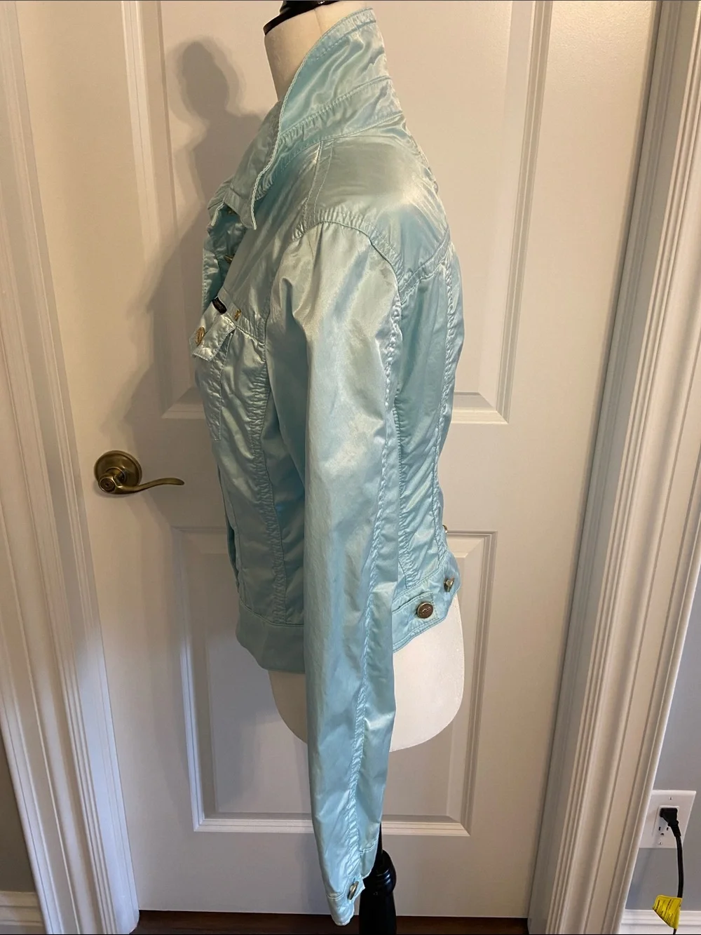 RARE Vintage Cappopera Light Blue Jean Jacket w Light Gold Metal Rivet Buttons. - Picture 7 of 16